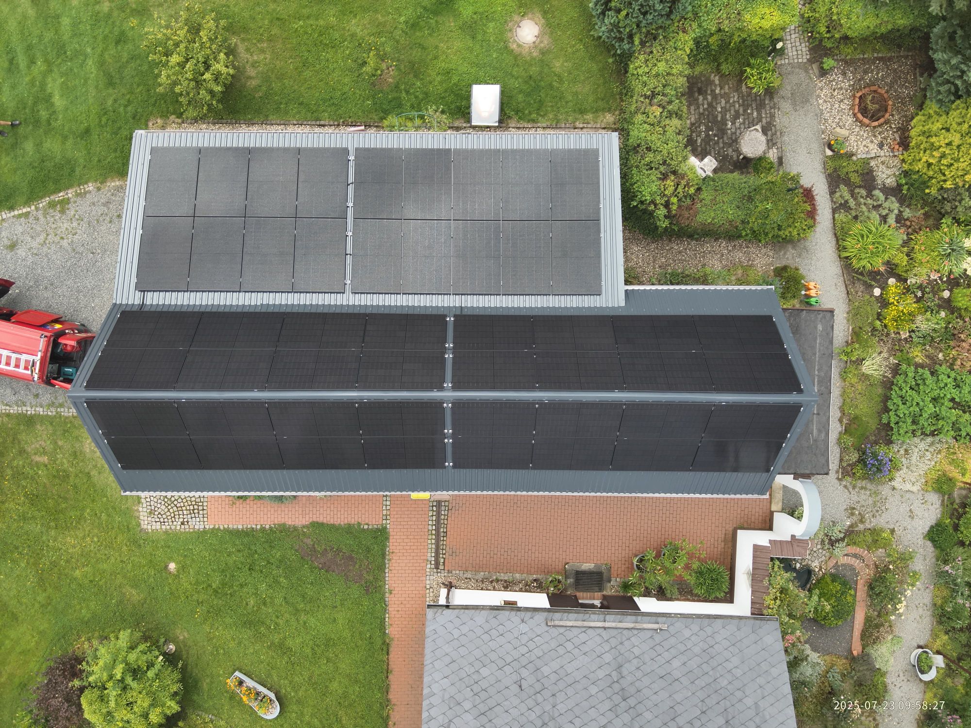 Komplette Dachbelegung mit Trina Solar